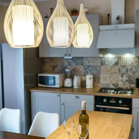 Slavica, Prizemlje Objekta