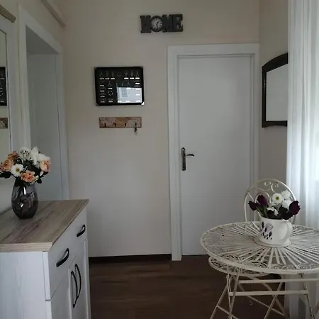 Slavica, Prizemlje Objekta