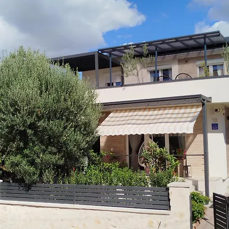 Slavica, Prizemlje Objekta