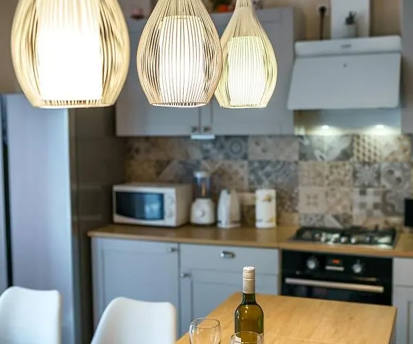 Slavica, Prizemlje Objekta