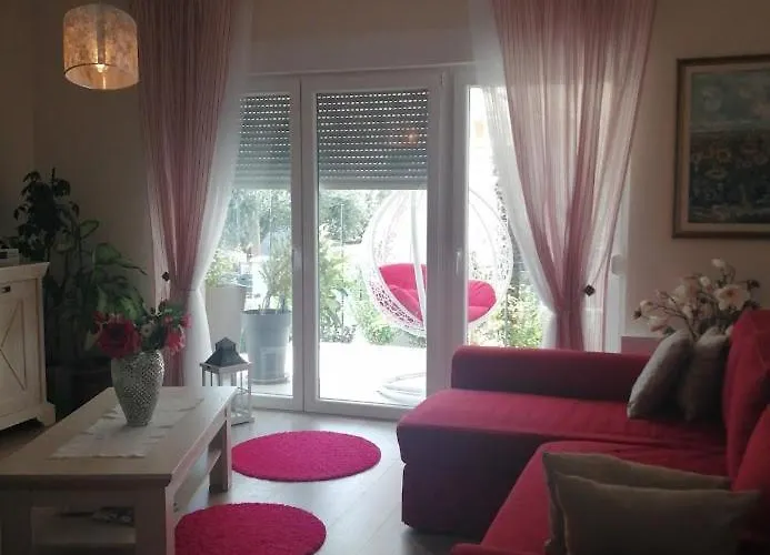 Slavica, Prizemlje Objekta Vila