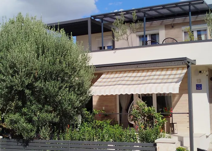 Slavica, Prizemlje Objekta